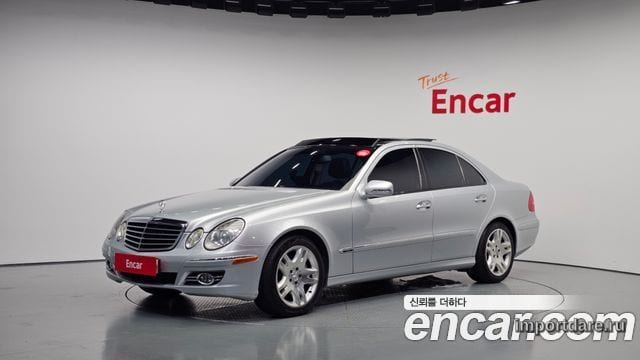 MERCEDES-BENZ E-CLASS W211 2007 — 123 883 км, серебристый, Корея — под ключ — фото 1