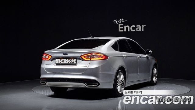 FORD Fusion сбоку