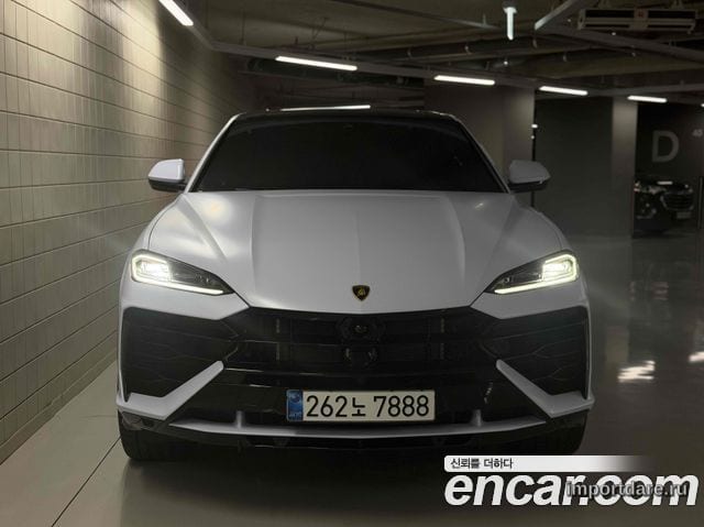 Lamborghini Urus 2025