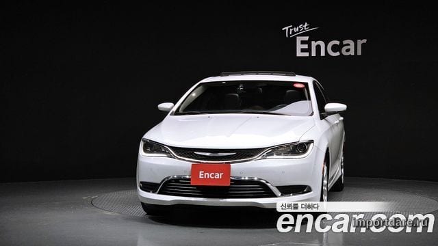 Chrysler 200 интерьер
