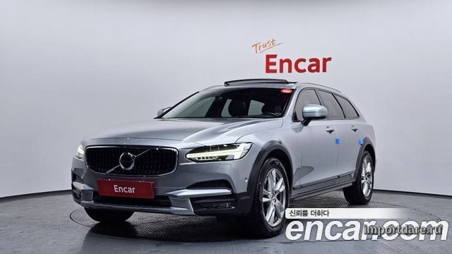 VOLVO V90 CROSS COUNTRY 2017 — 87 446 км, серебристый, Корея — под ключ — фото 1