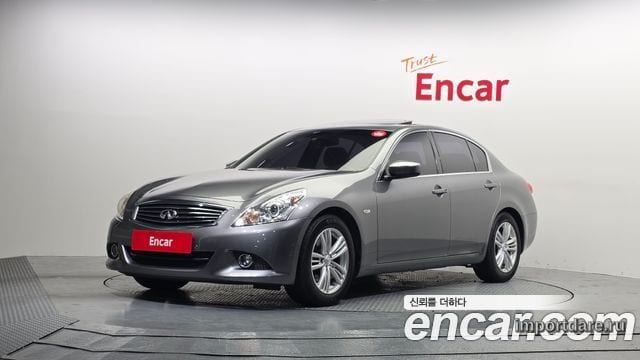 Infiniti G25 2011