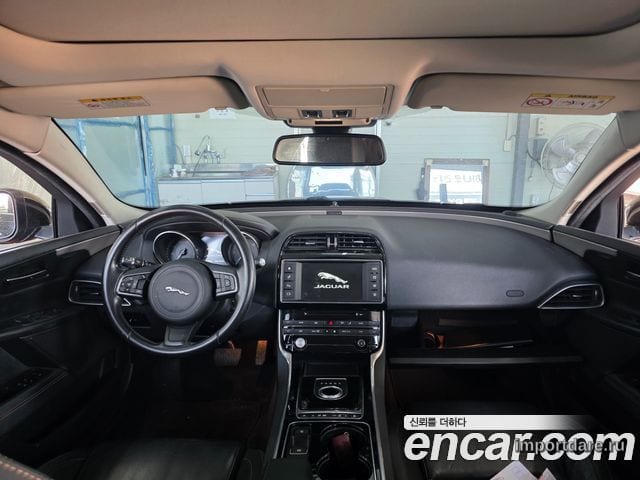 JAGUAR XE 2016 — 220 148 км, чёрный, Корея — под ключ — фото 3