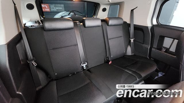 TOYOTA FJ 2010 — 148 530 км, серебристо-серый, Корея — под ключ — фото 12