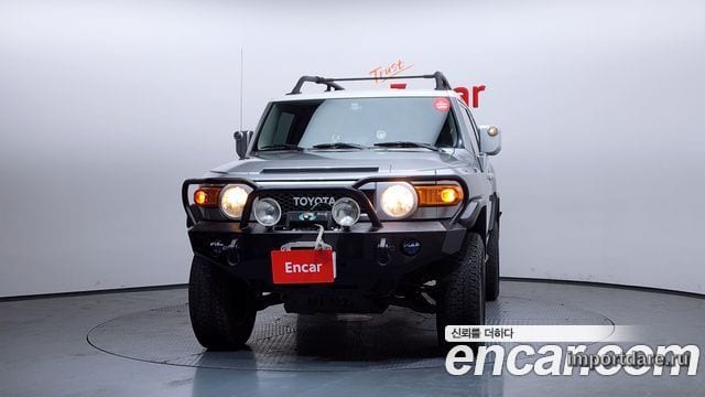 TOYOTA FJ 2010 — 148 530 км, серебристо-серый, Корея — под ключ — фото 3