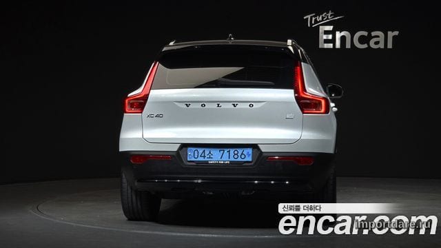 VOLVO XC40 RECHARGE 2024 — 17 720 км, белый, Корея — под ключ — фото 4