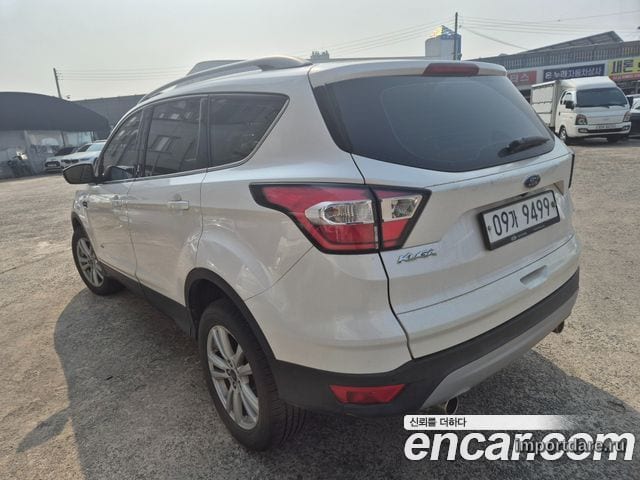 FORD KUGA 2017 — 140 567 км, белый, Корея — под ключ — фото 4