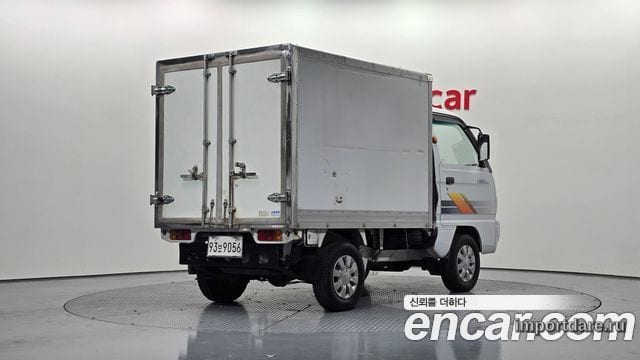 Chevrolet Labo сбоку