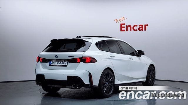 BMW 1 Series сбоку
