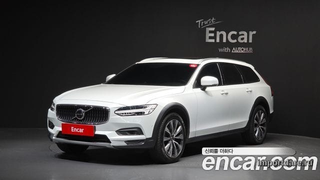 VOLVO V90 CROSS COUNTRY 2021 — 68 073 км, белый, Корея — под ключ — фото 1