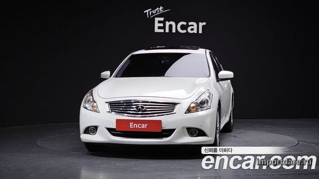 Infiniti G25 интерьер