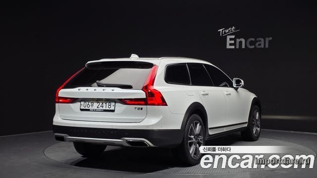 VOLVO V90 CROSS COUNTRY 2019 — 72 444 км, белый, Корея — под ключ — фото 2