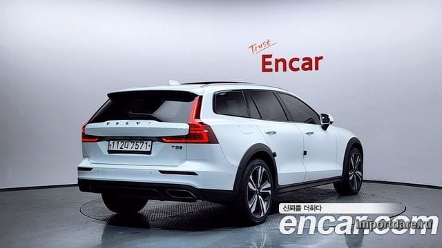 VOLVO V60 CROSS COUNTRY 2020 — 88 240 км, белый, Корея — под ключ — фото 2