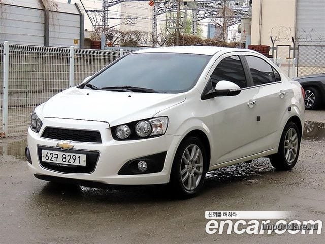 CHEVROLET AVEO SEDAN 2015 — 66 915 км, белый, Корея — под ключ — фото 2