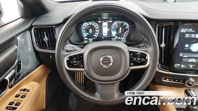 VOLVO V90 CROSS COUNTRY 2019 — 92 527 км, чёрный, Корея — под ключ — фото 12