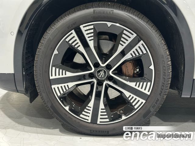 MASERATI GRECALE 2025 — 6 150 км, светло-серебристый, Корея — под ключ — фото 5