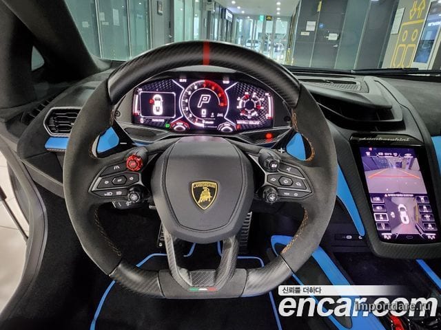 LAMBORGHINI REVUELTO 2025 — 270 км, серебристо-серый, Корея — под ключ — фото 8