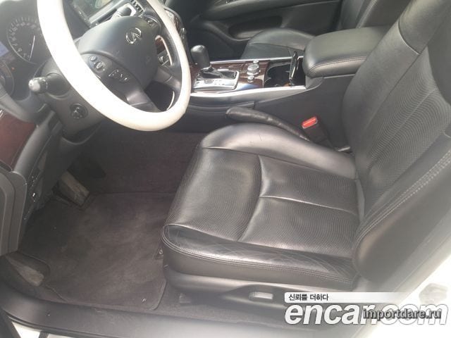 INFINITI Q70 2015 — 113 635 км, белый-перламутр, Корея — под ключ — фото 10