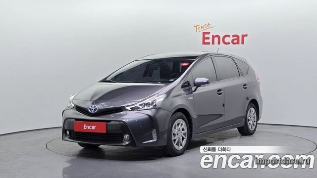 Toyota Prius V 2017