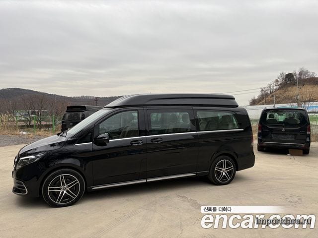 Mercedes-Benz V-Class сзади