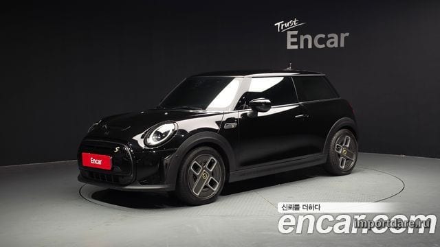 MINI COOPER ELECTRIC 2022 — 46 311 км, чёрный, Корея — под ключ — фото 1