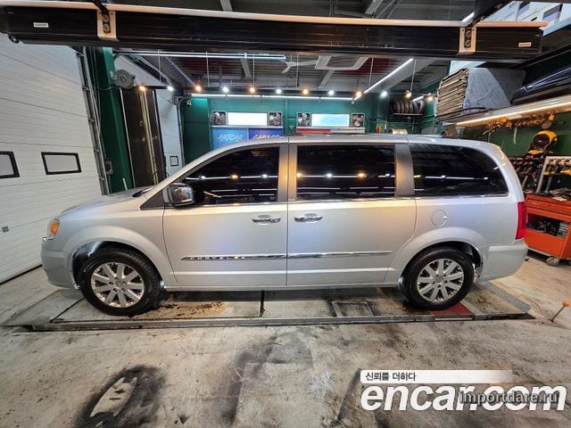 CHRYSLER GRAND VOYAGER 2011 — 127 000 км, серебристый, Корея — под ключ — фото 5