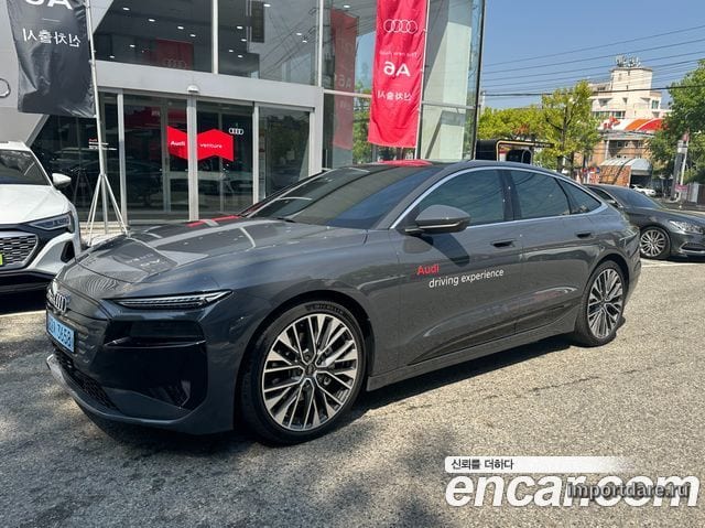 Audi A6 E-Tron спереди