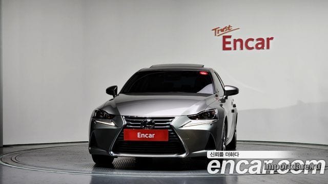 LEXUS IS300 2019 — 97 818 км, светло-золотистый, Корея — под ключ — фото 3