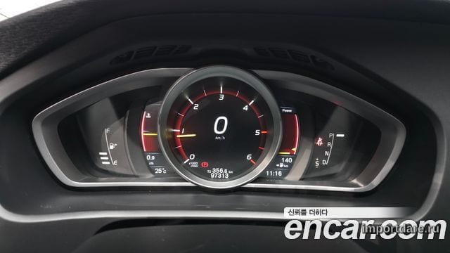 VOLVO V40 2016 — 97 313 км, синий, Корея — под ключ — фото 8
