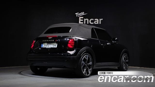 MINI Cooper S сбоку