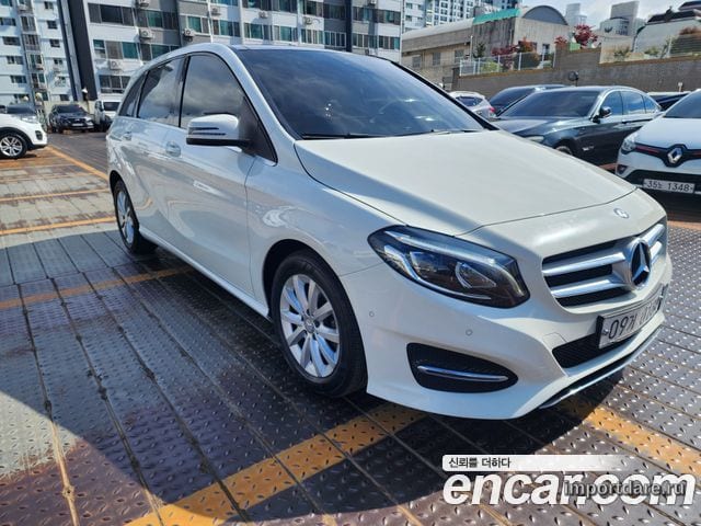 MERCEDES-BENZ B-CLASS W246 2017 — 177 539 км, белый-перламутр, Корея — под ключ — фото 3