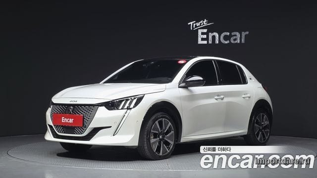 Peugeot e-208 2021