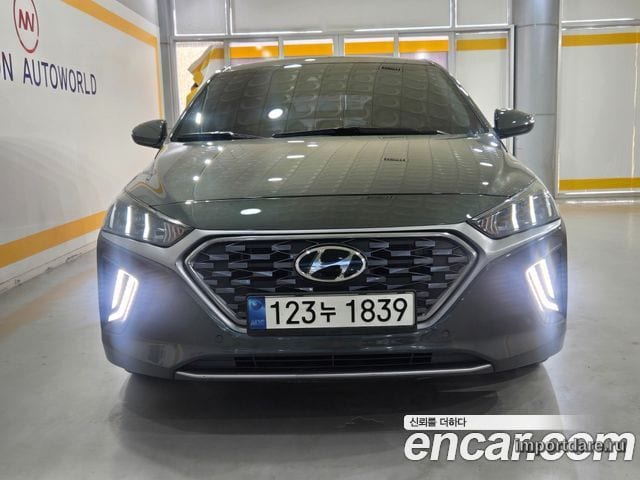 Hyundai Ioniq Hybrid 2020