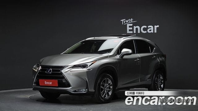 LEXUS NX300H 2017 — 80 925 км, серебристо-серый, Корея — под ключ — фото 1