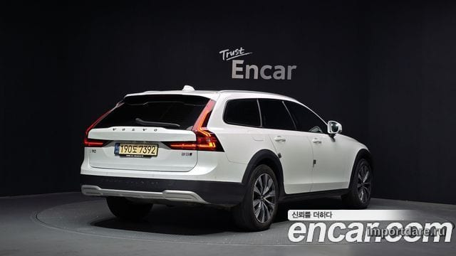 VOLVO V90 CROSS COUNTRY 2021 — 44 561 км, белый, Корея — под ключ — фото 2