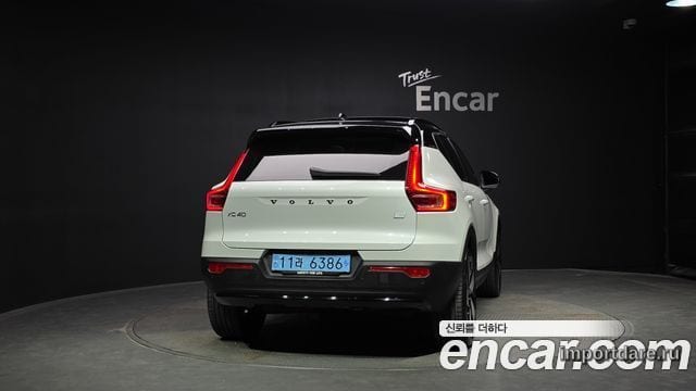 VOLVO XC40 RECHARGE 2024 — 15 137 км, белый, Корея — под ключ — фото 4