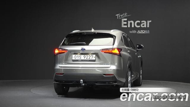 LEXUS NX300H 2017 — 140 973 км, серебристо-серый, Корея — под ключ — фото 4