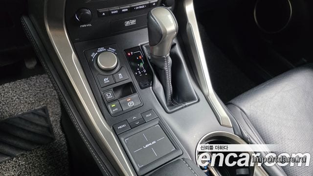 LEXUS NX300H 2017 — 140 973 км, серебристо-серый, Корея — под ключ — фото 9
