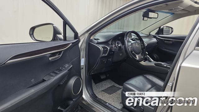 LEXUS NX300H 2017 — 140 973 км, серебристо-серый, Корея — под ключ — фото 10