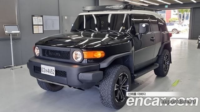 TOYOTA FJ 2010 — 149 000 км, чёрный, Корея — под ключ — фото 1