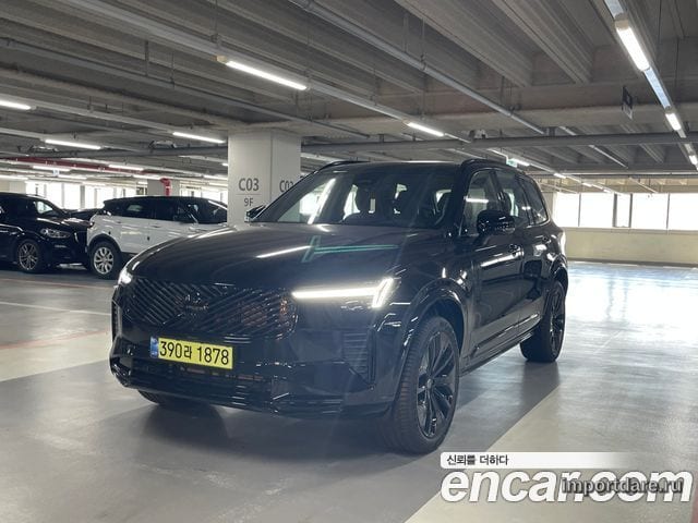 Volvo XC90 сзади
