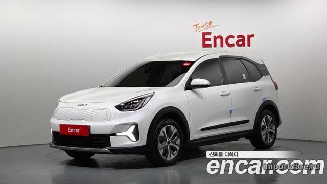 Kia Niro Plus 2024