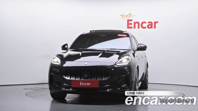 Maserati Grecale интерьер