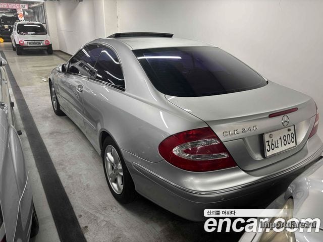MERCEDES-BENZ CLK-CLASS C209 2004 — 106 000 км, серебристый, Корея — под ключ — фото 3