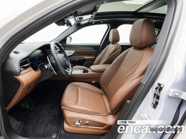 MASERATI GRECALE 2024 — 3 295 км, светло-серебристый, Корея — под ключ — фото 10