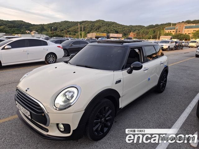 MINI COOPER D CLUBMAN 2018 — 137 961 км, белый-перламутр, Корея — под ключ — фото 1