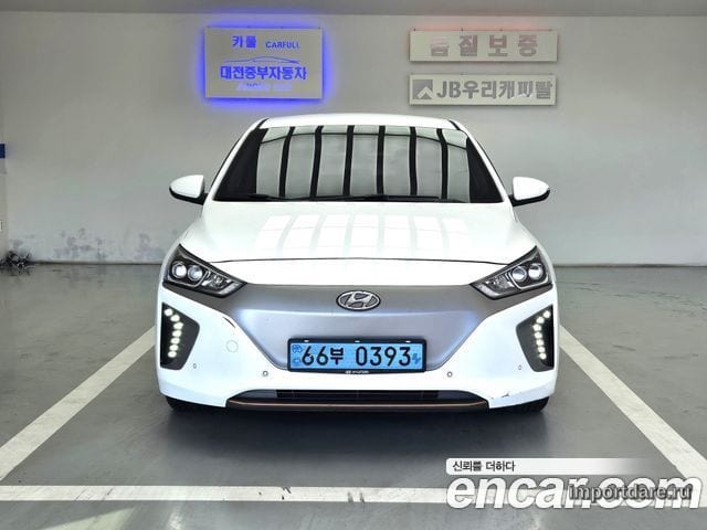 HYUNDAI IONIQ ELECTRIC 2017 — 98 765 км, белый, Корея — под ключ — фото 2