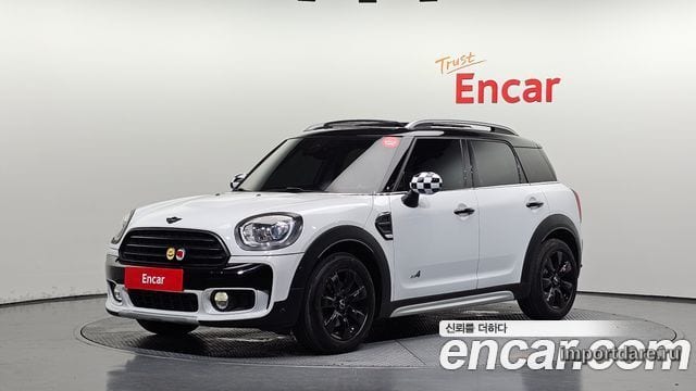 MINI COOPER D COUNTRYMAN 2019 — 81 295 км, белый, Корея — под ключ — фото 1