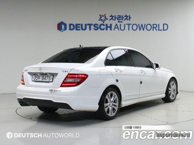 MERCEDES-BENZ C-CLASS W204 2013 — 158 873 км, белый-перламутр, Корея — под ключ — фото 2