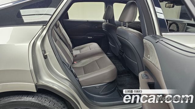 LEXUS RX350H 2025 — 32 176 км, серебристо-серый, Корея — под ключ — фото 11